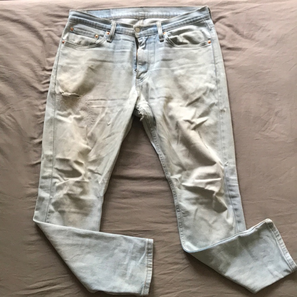 Ripped Levi Strauss & Co 510 Jeans